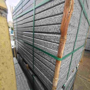 桂林芝麻白楼梯踏步室外