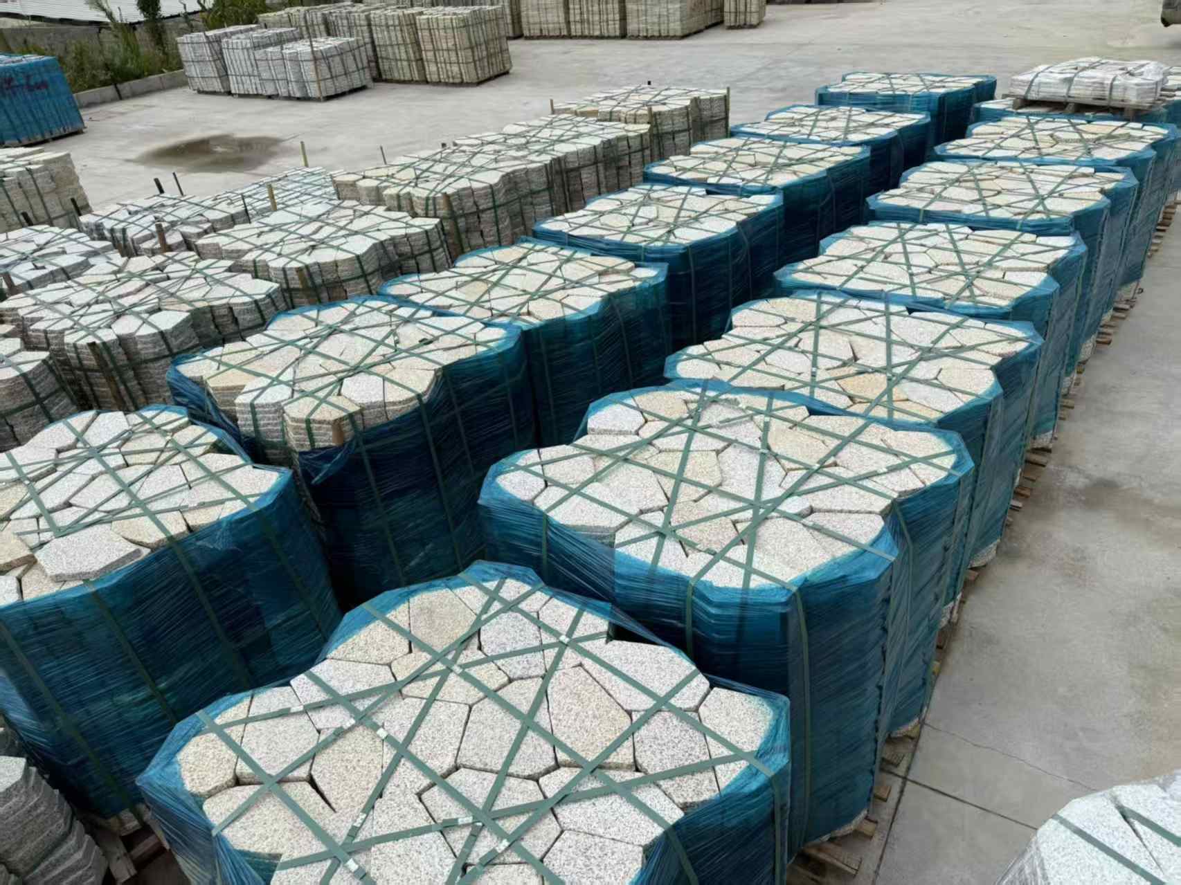 桂林黄金麻冰裂纹 碎拼