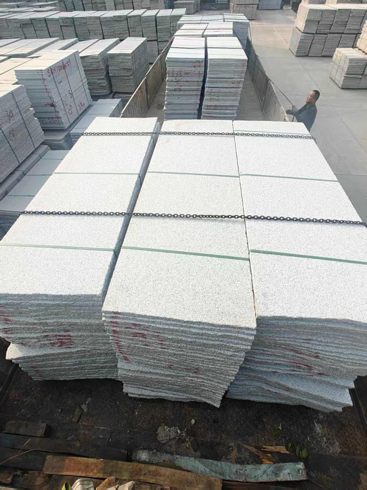 桂林芝麻白毛板，石材毛板