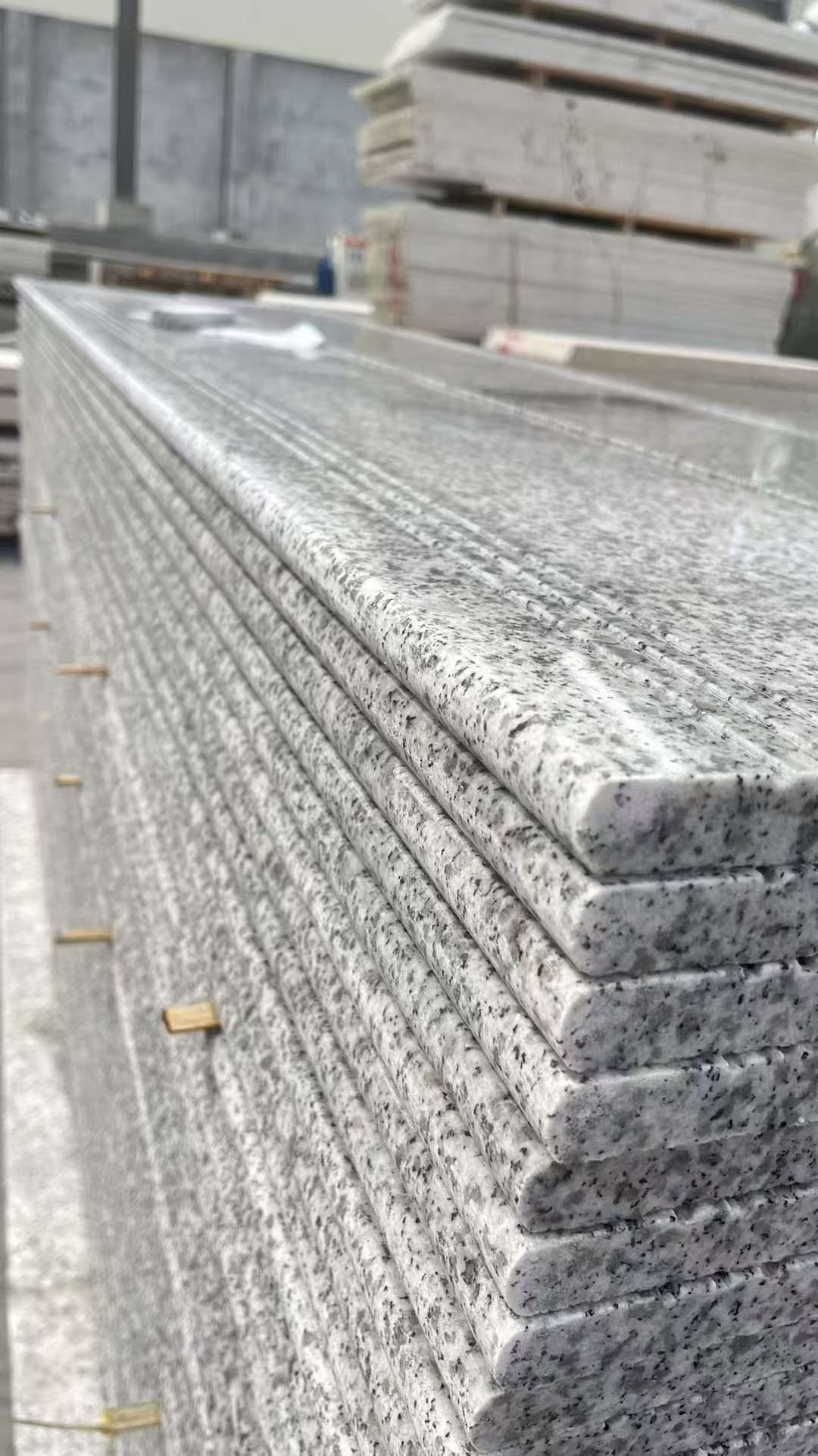 桂林芝麻白楼梯踏步 花岗岩楼梯板材