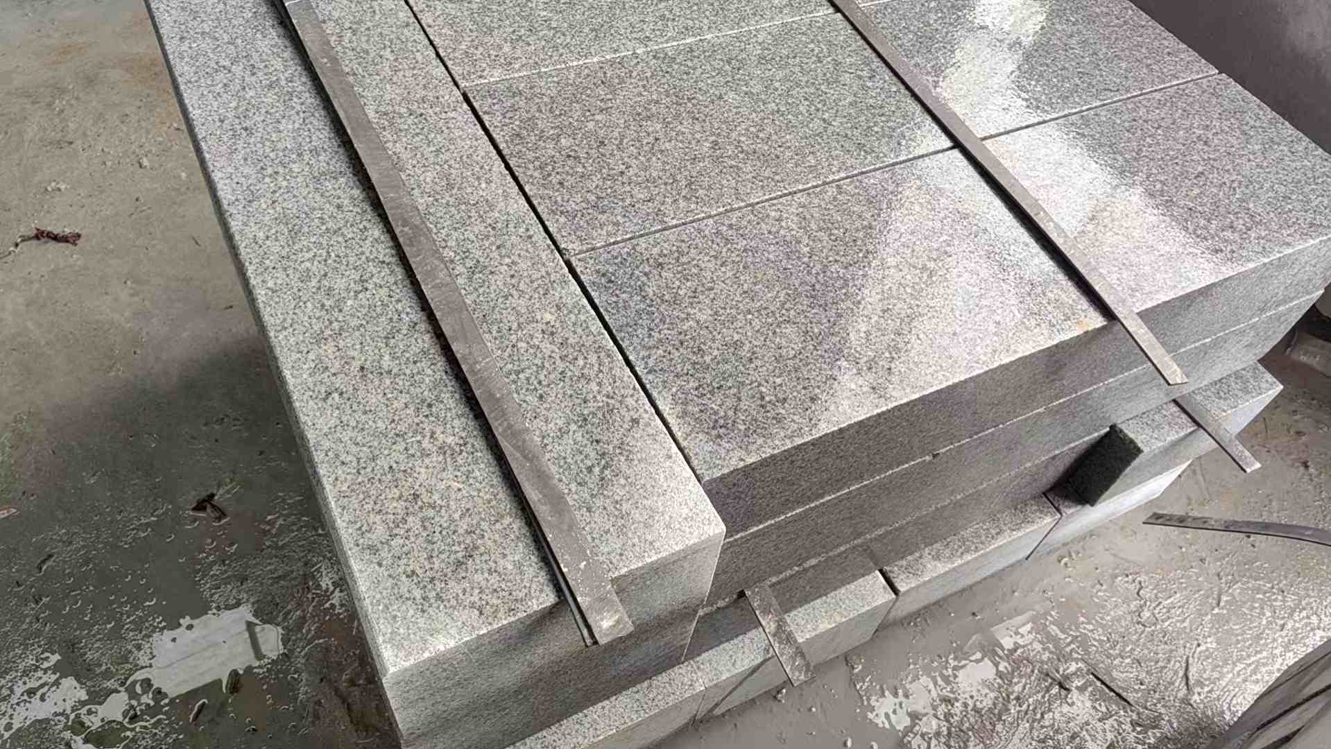 桂林芝麻灰 芝麻白 路牙石 路侧石 马路牙子